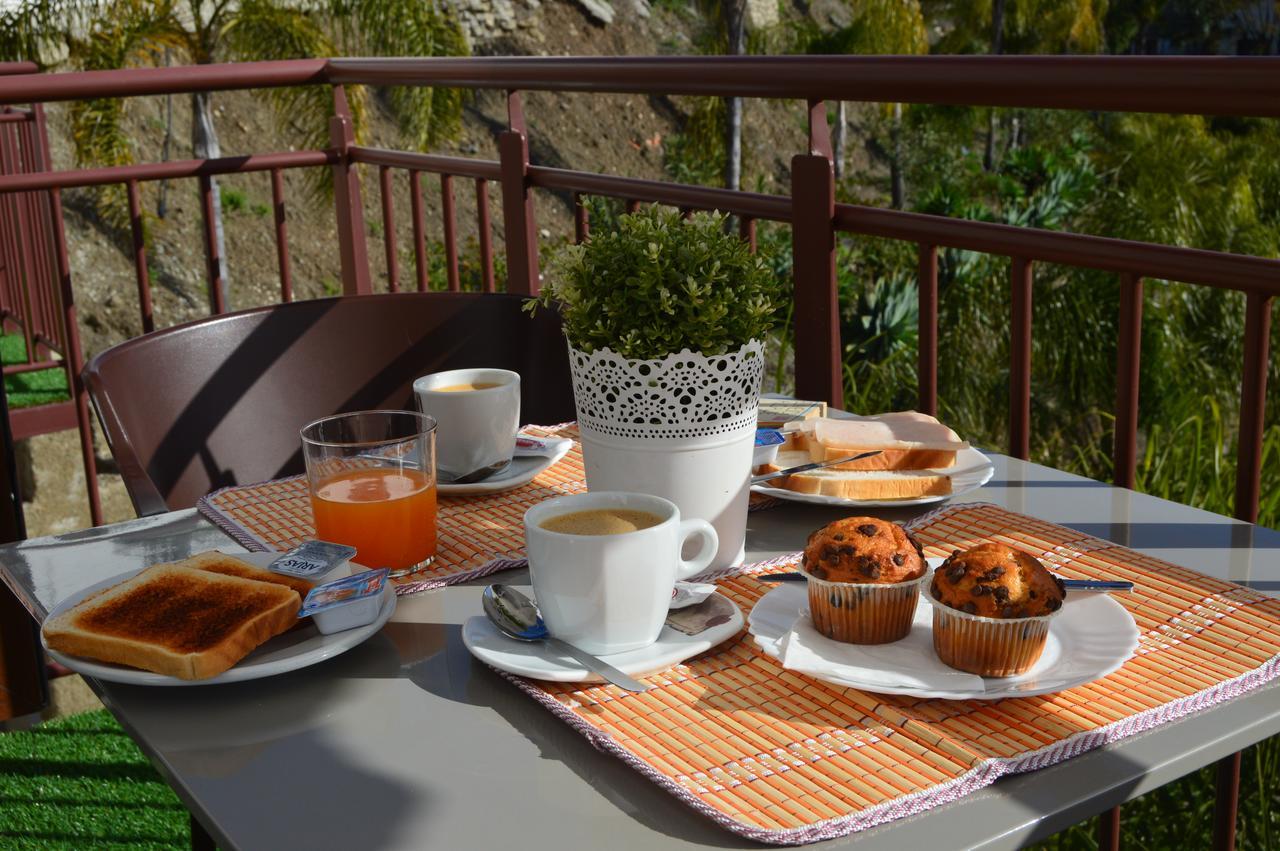 Balcones De Bentomiz Aparthotel Velez Malaga Eksteriør bilde